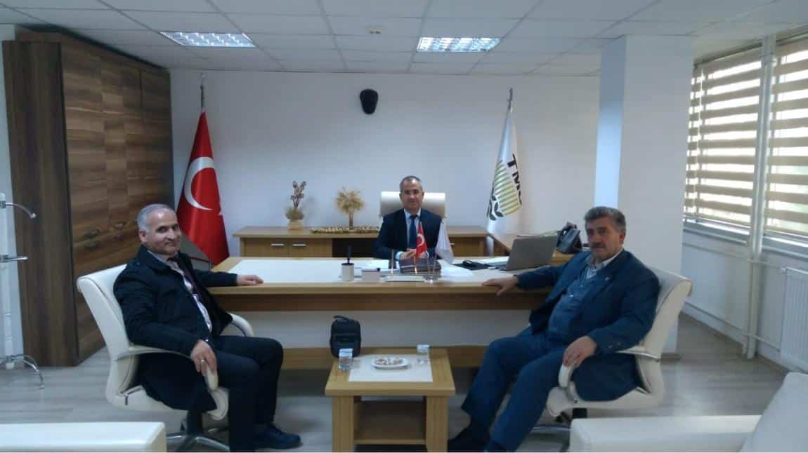 Okul Müdürümüz Mehmet Zeki Güneş ve Bolvadin Ziraat Odası Başkan'ı Fikret DAYI çeşitli girişimlerde bulundular